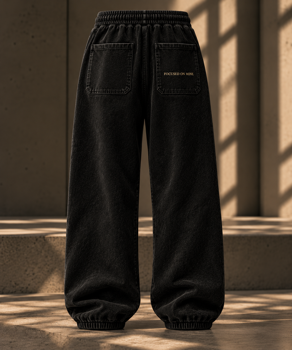 HEAVYWEIGHT SWEATPANTS